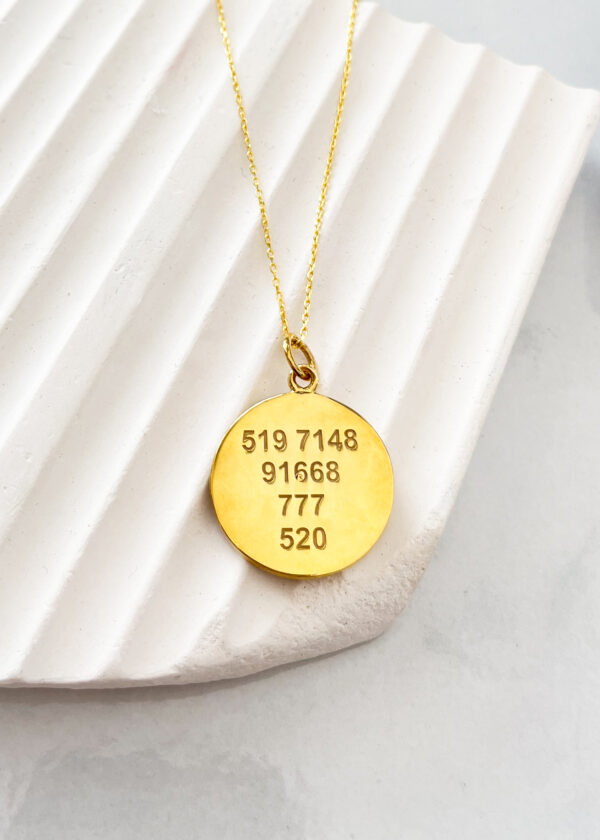 Safir Taş Detaylı Lotus Sembollü Gümüş Kolye | 22K Altın Kaplama - Görsel 2